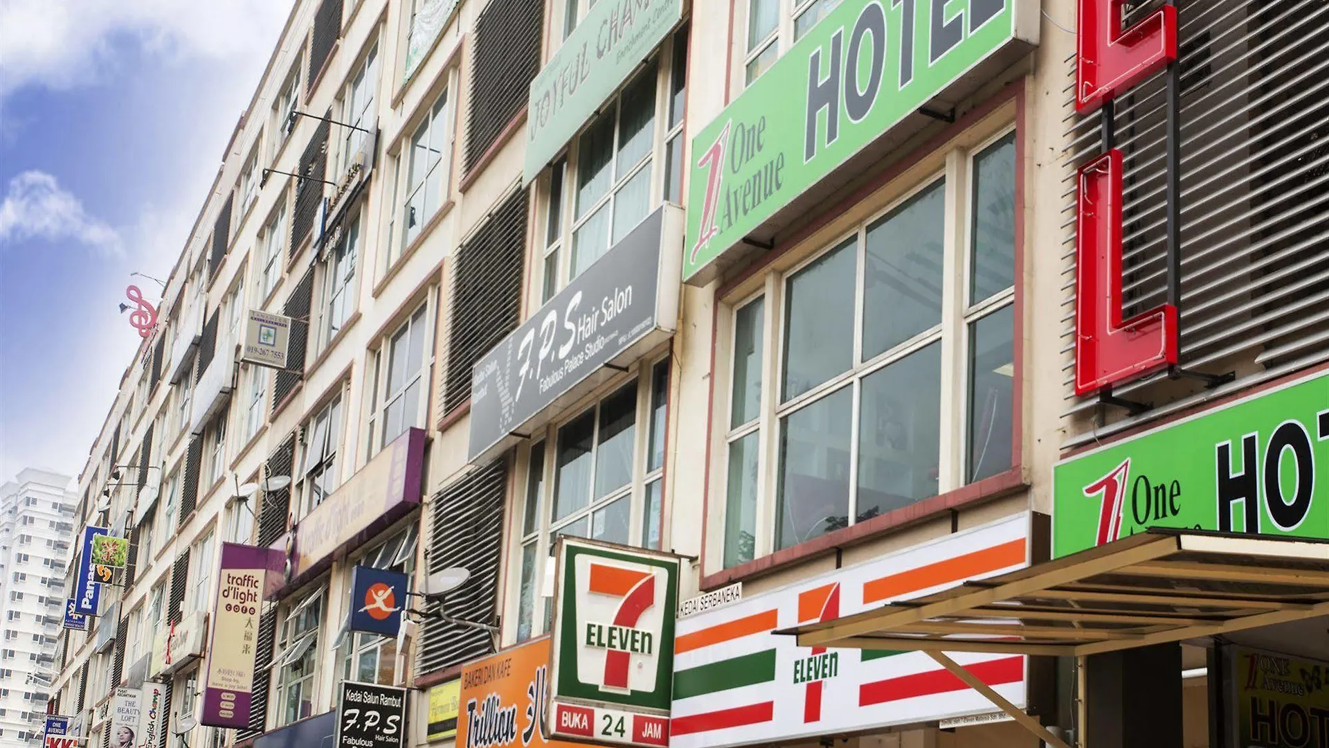원 애비뉴 호텔 페탈링자야 말레이시아
